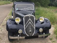 Louer une CITROËN Traction 11 BL de de 1956 (Photo 3)