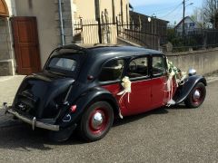 Louer une CITROËN Traction 11 C de de 1955 (Photo 4)