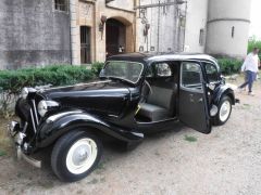 Louer une CITROËN Traction 11 C de de 1955 (Photo 3)