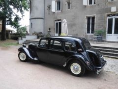 Louer une CITROËN Traction 11 C de de 1955 (Photo 4)