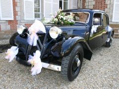 Louer une CITROËN Traction 11 familiale de de 1936 (Photo 2)