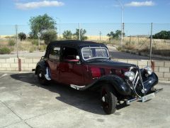 Louer une CITROËN Traction 11 Légère de de 1937 (Photo 2)