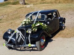 Louer une CITROËN Traction 11 Limousine de 1939 (Photo 1)