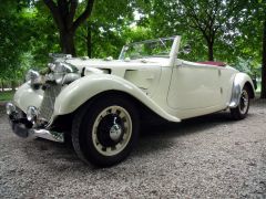 Louer une CITROËN Traction 11 de de 1938 (Photo 2)