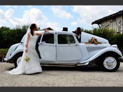 Louer une CITROËN Traction 11 de de 1952 (Photo 3)