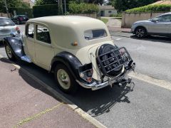 Louer une CITROËN Traction 11B de de 1951 (Photo 5)