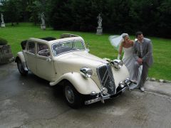 Louer une CITROËN Traction 15/6 EDM de de 1949 (Photo 2)