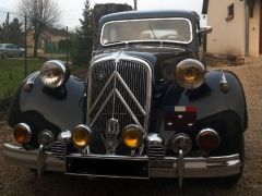 Louer une CITROËN Traction 15/6 H de 1955 (Photo 2)