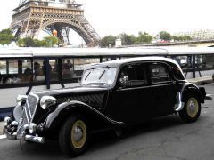 Louer une CITROËN Traction 15/6 de de 1949 (Photo 2)