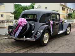 Louer une CITROËN Traction 15/6 de de 1949 (Photo 3)