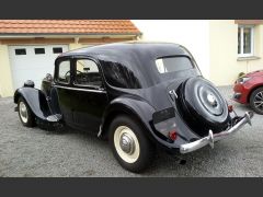 Louer une CITROEN Traction 15/6 de de 1949 (Photo 3)