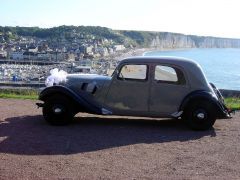 Louer une CITROËN Traction 7C de de 1937 (Photo 2)