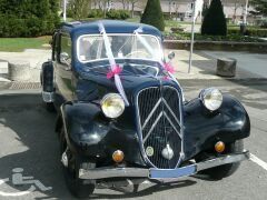 Louer une CITROËN Traction 7C de de 1939 (Photo 2)