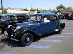 Louer une CITROËN Traction 7C de de 1939 (Photo 3)