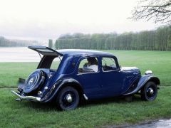 Louer une CITROËN Traction 7C de de 1939 (Photo 4)