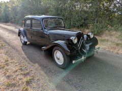 Louer une CITRO&Euml;N Traction Avant 11 BL de de 1951 (Photo 2)