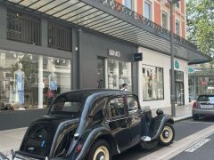 Louer une CITROËN Traction Avant 11BL de de 1953 (Photo 3)