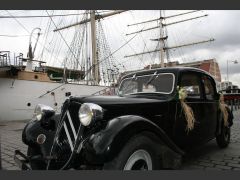 Louer une CITROËN Traction Avant de de 1936 (Photo 4)
