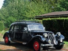 Louer une CITROËN Traction Avant de de 1939 (Photo 1)