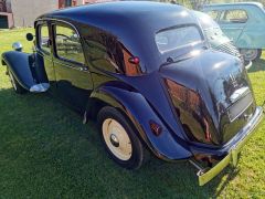 Louer une CITROËN Traction Avant de de 1952 (Photo 4)