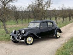 Louer une CITROËN Traction Avant de de 1953 (Photo 2)