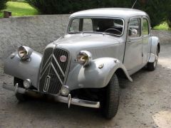 CITRO&Euml;N Traction Avant de 1954 en location pour mariage dans l'Allier