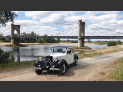 Louer une CITROËN Traction Avant de de 1954 (Photo 1)