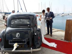 Louer une CITROËN Traction Avant de de 1955 (Photo 4)