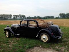 Louer une CITROËN Traction Découvrable de 1953 (Photo 1)