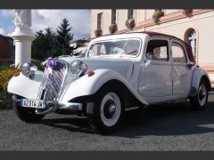 Louer une CITROËN Traction Découvrable de 1953 (Photo 2)