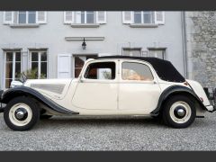 Louer une CITROËN Traction découvrable de de 1954 (Photo 4)