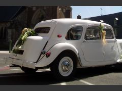 Louer une CITROËN Traction Familiale de de 1954 (Photo 3)