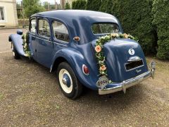 Louer une CITROËN Traction Familliale de de 1956 (Photo 2)