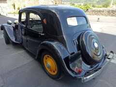 Louer une CITROËN Traction de de 1938 (Photo 2)