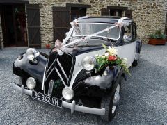 Louer une CITROËN Traction de 1953 (Photo 0)