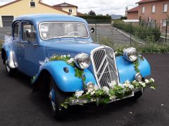 Louer une CITROËN Traction de de 1955 (Photo 2)