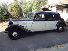 Louer une CITROËN Traction de de 1955 (Photo 2)