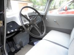 Louer une CITROEN Traction de de 1956 (Photo 4)