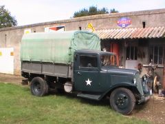 Louer une CITROËN U 23 de de 1940 (Photo 5)