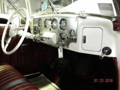 Louer une CORD 810 de de 1936 (Photo 3)