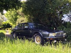 Louer une Daimler XJ 40 de de 1991 (Photo 2)