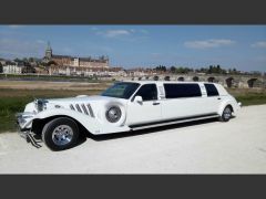 Louer une EXCALIBUR Limousine V8 de 1995 (Photo 2)