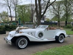 Louer une EXCALIBUR Phaeton IV de de 1980 (Photo 1)