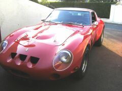 Louer une FERRARI REPLICA 250 GTO de de 1974 (Photo 2)