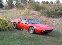 Louer une FERRARI 308 GTS (245 CV) de de 1983 (Photo 4)