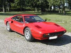 Louer une FERRARI 308 de de 1982 (Photo 2)