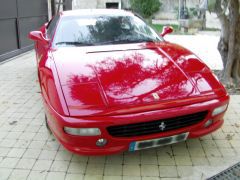 Louer une FERRARI F 355 380CV de de 1997 (Photo 1)