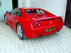 Louer une FERRARI F 355 380CV de de 1997 (Photo 3)