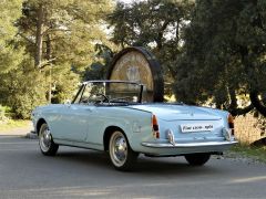 Louer une FIAT 1200 de de 1961 (Photo 3)