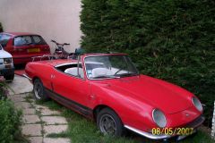 Louer une FIAT 850 Spider de de 1966 (Photo 1)